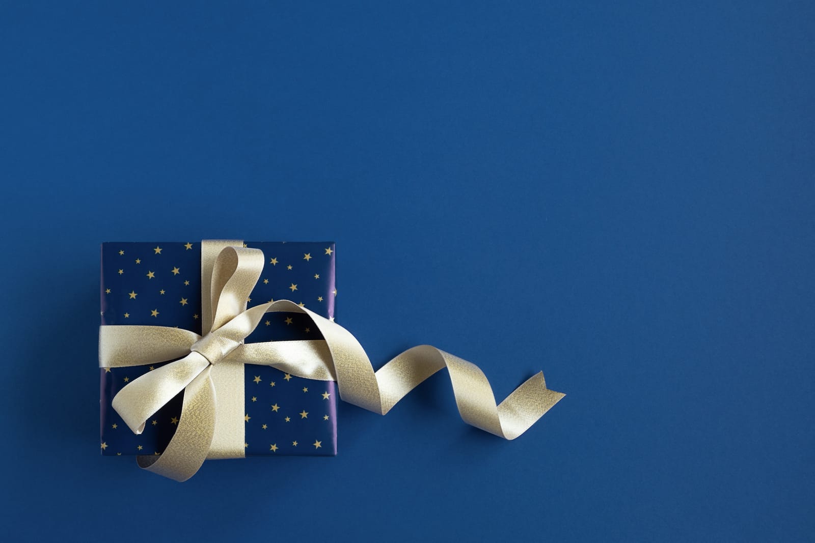 Give the Gift of Confidence with a Teeth Whitening Gift Card