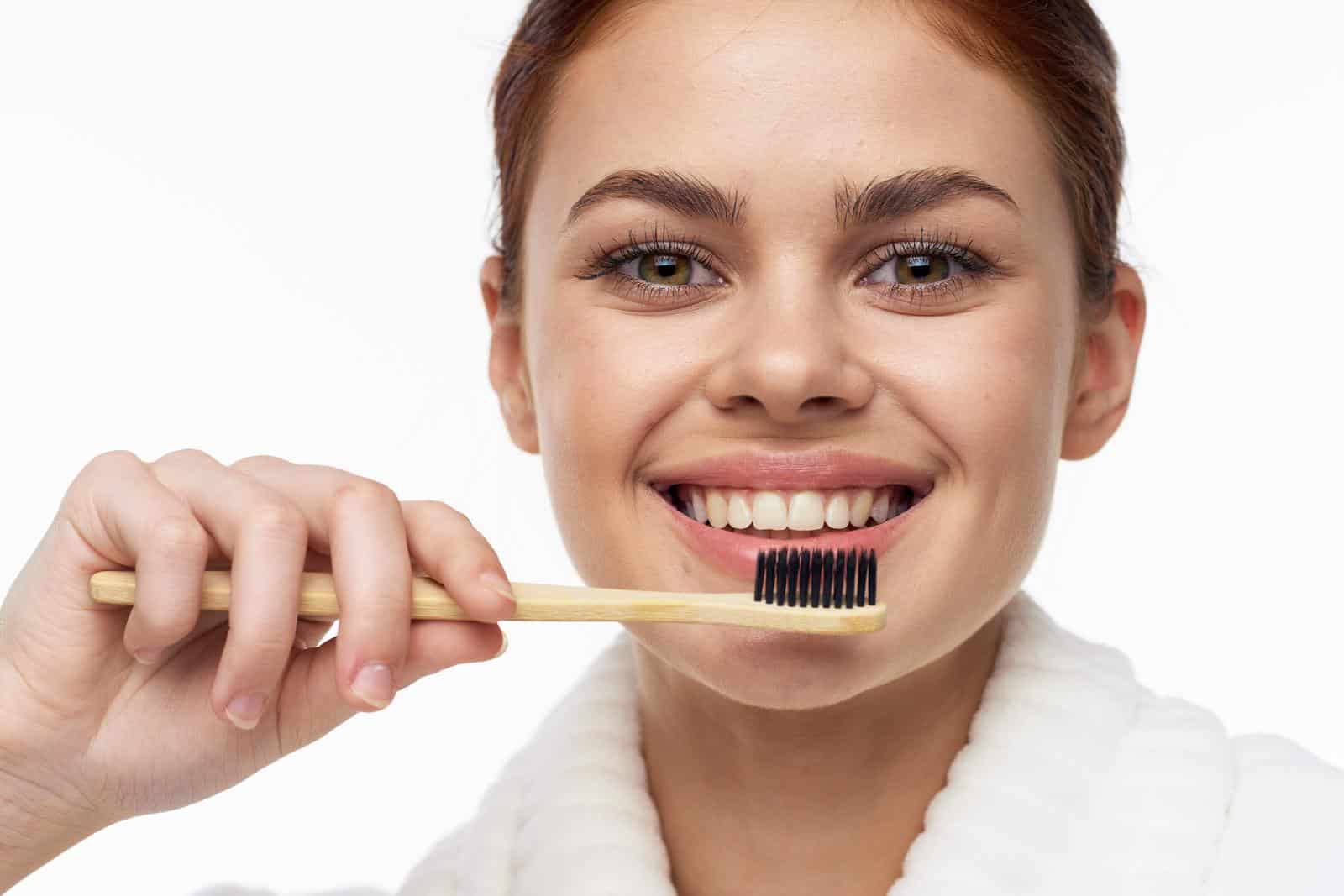 Why Professional Teeth Whitening Works Better Than DIY Kits in Arizona